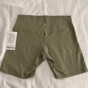 lululemon size 14 Align HR short 8”
